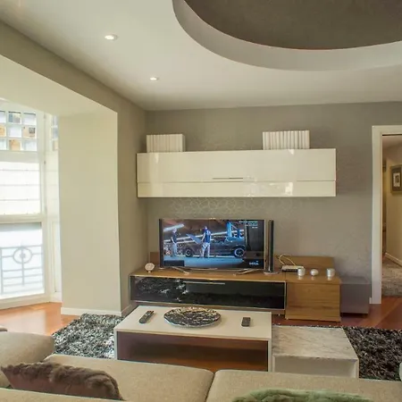 Downtown Design Apartment *