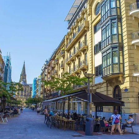 公寓 Downtown Design